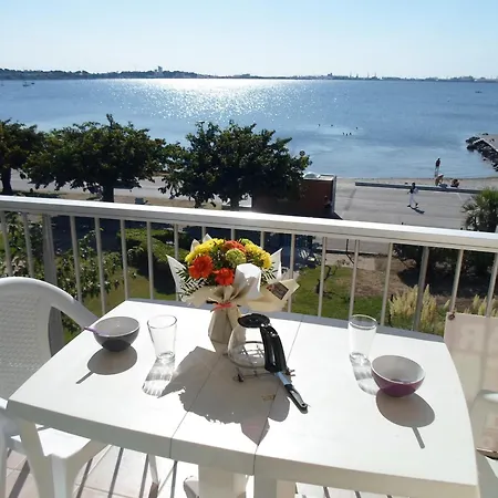 Climatise Proche Des Thermes Avec Balcon Et Parking A - Fr-1-503-78 בלרוק-לה-באינס