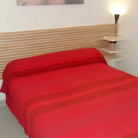 Climatise Proche Des Thermes Avec Balcon Et Parking A - Fr-1-503-78 *